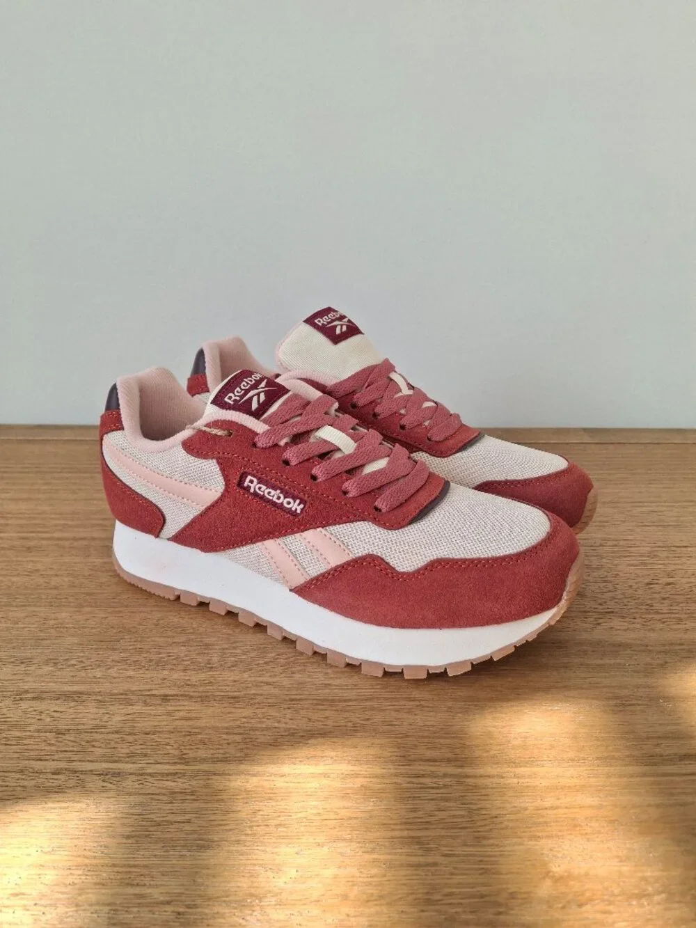 (New) Reebok‎ – Harman Run Double Retro Suede Sneakers (Alabaster) – Women's 7.5